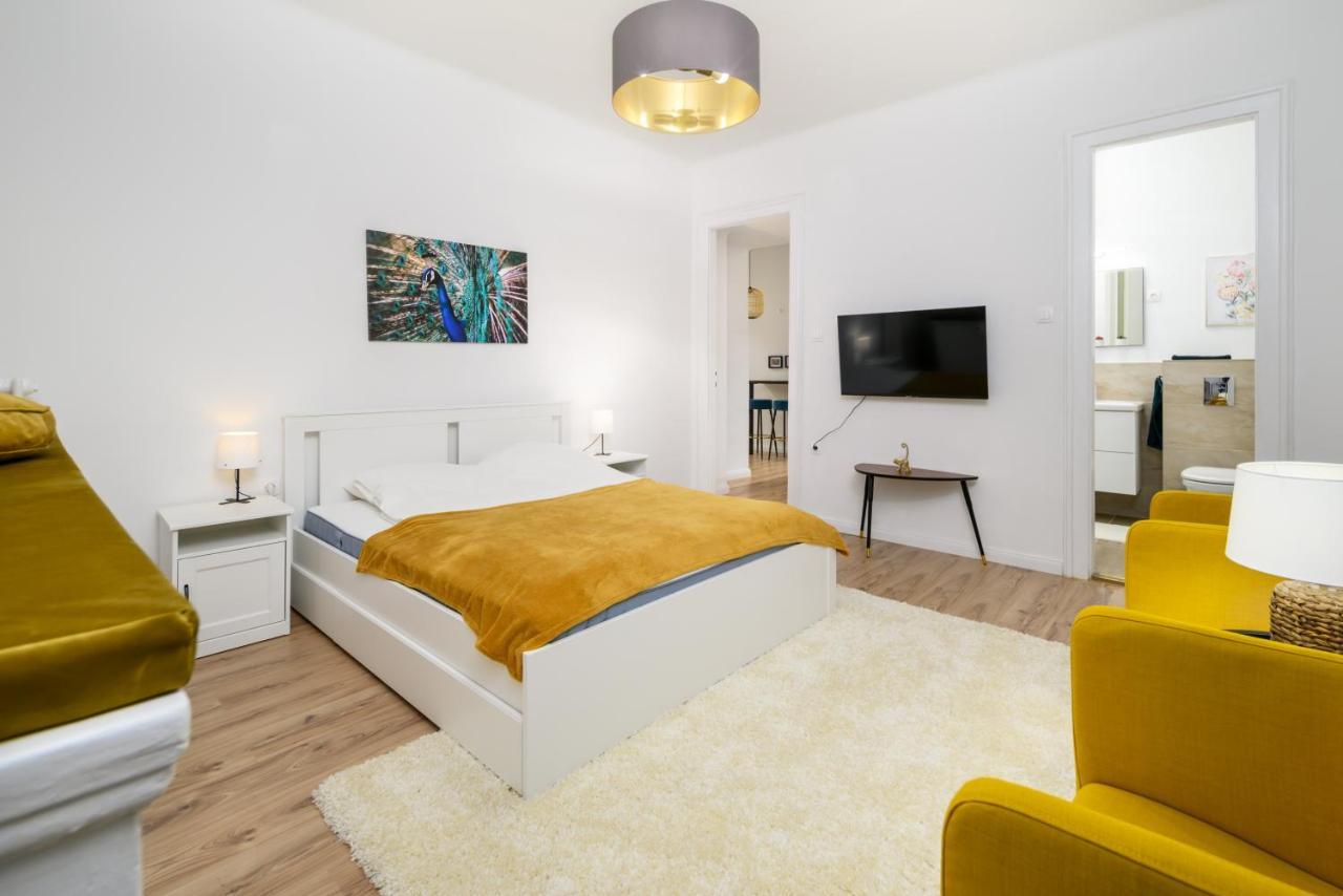 Stylish Spot By The River Danube Budapest Extérieur photo