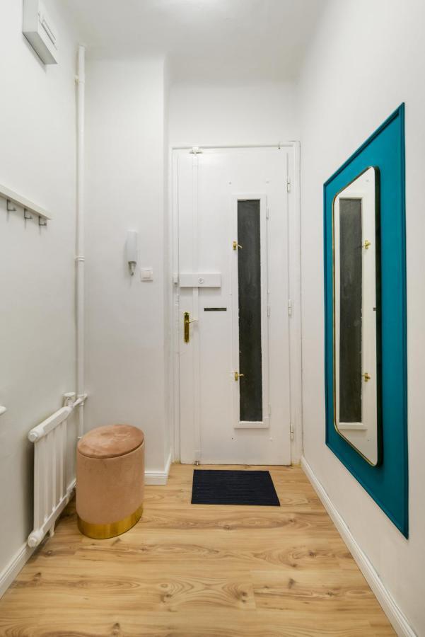 Stylish Spot By The River Danube Budapest Extérieur photo