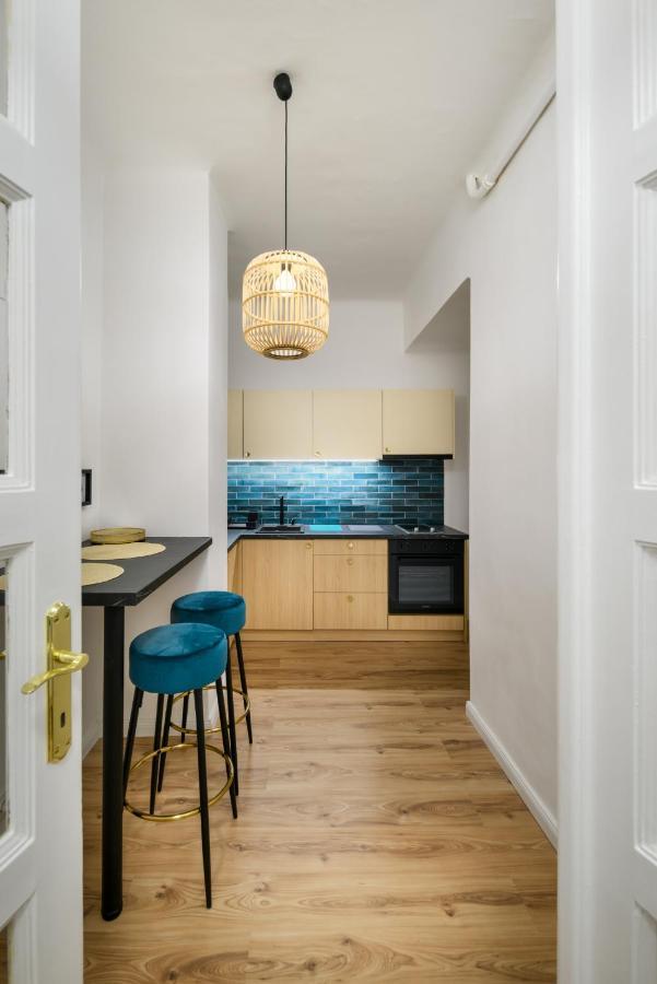 Stylish Spot By The River Danube Budapest Extérieur photo